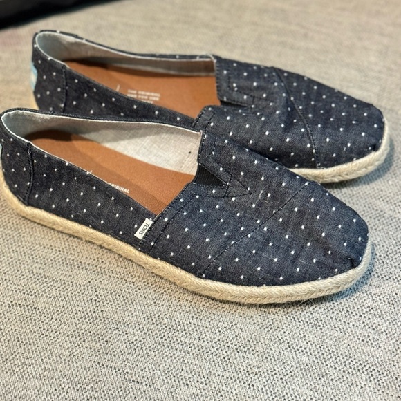 Toms Denim and White polka Dot Espadrilles US Women’s 7 - Picture 6 of 9